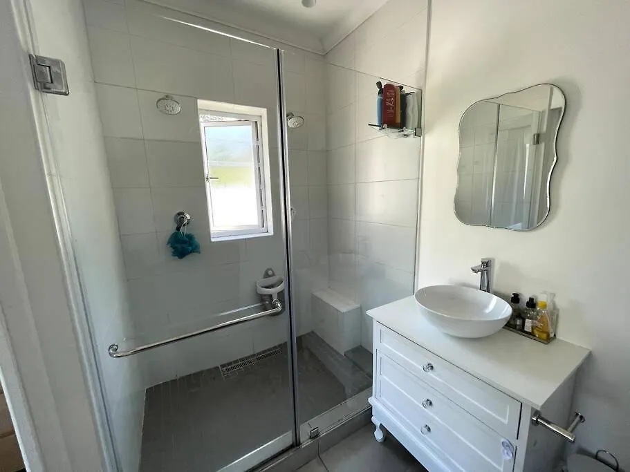Lovely Family Home In Central Cape Town